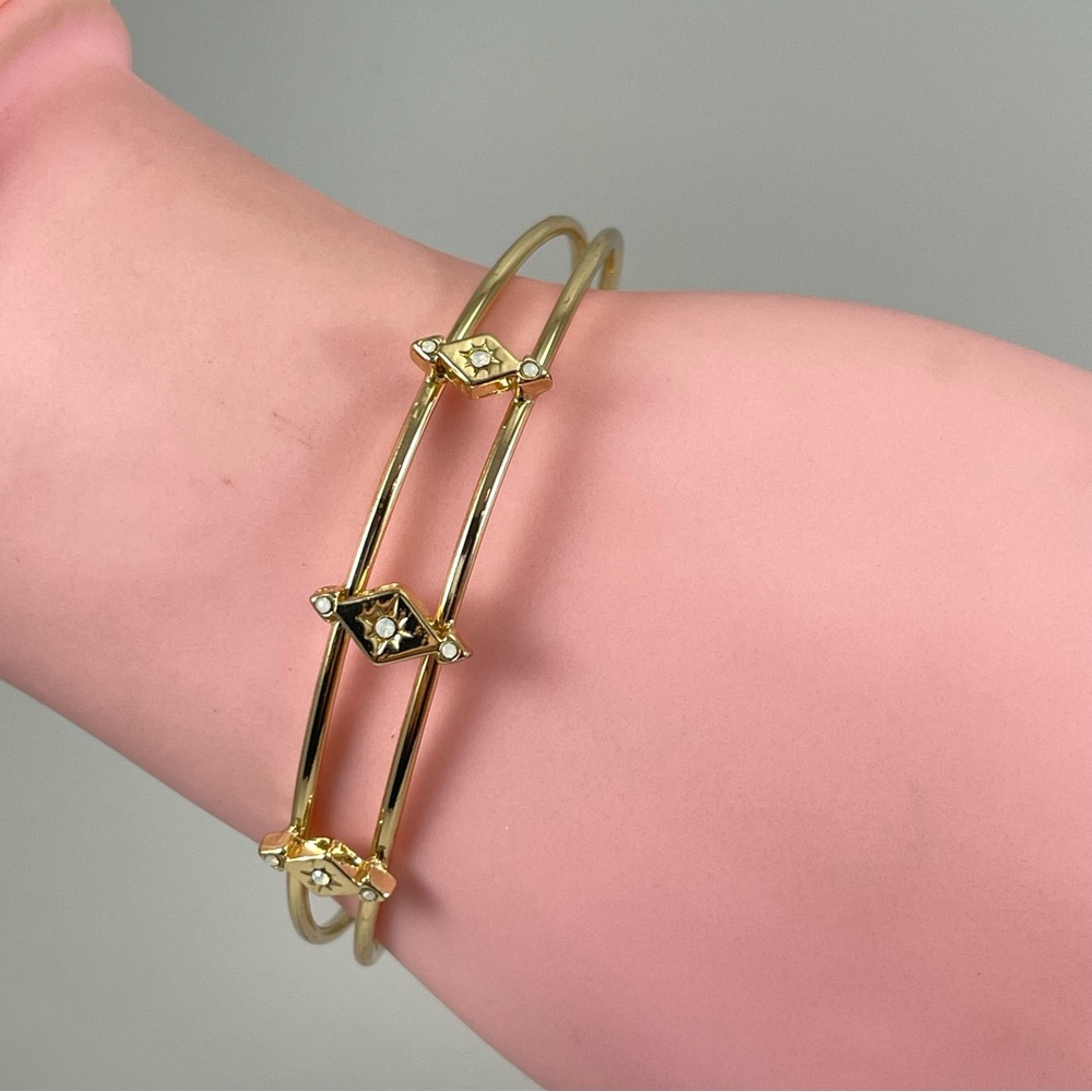Stunning Gold Tone Whit Rhinestone Dainty Open Cuff Bangle Bracelet Cute Elegant - Picture 2 of 5